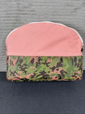 Bogg Bag Cosmetic Bag Pink with Camo bottom EUC